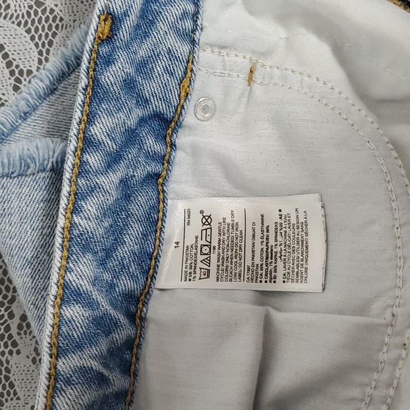 Old Navy Light Blue Shorts - Picture 6 of 6